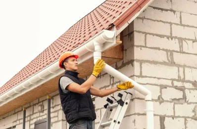 Pose et remplacement de gouttières à Villevieux